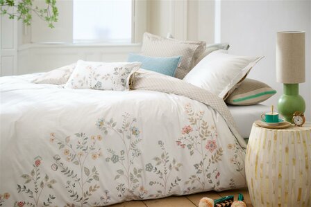 Pip Studio Dekbedovertrek Campo de Flores Offwhite 32166