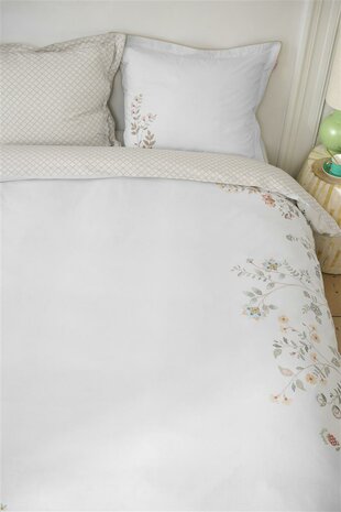 Pip Studio Dekbedovertrek Campo de Flores Offwhite 32166